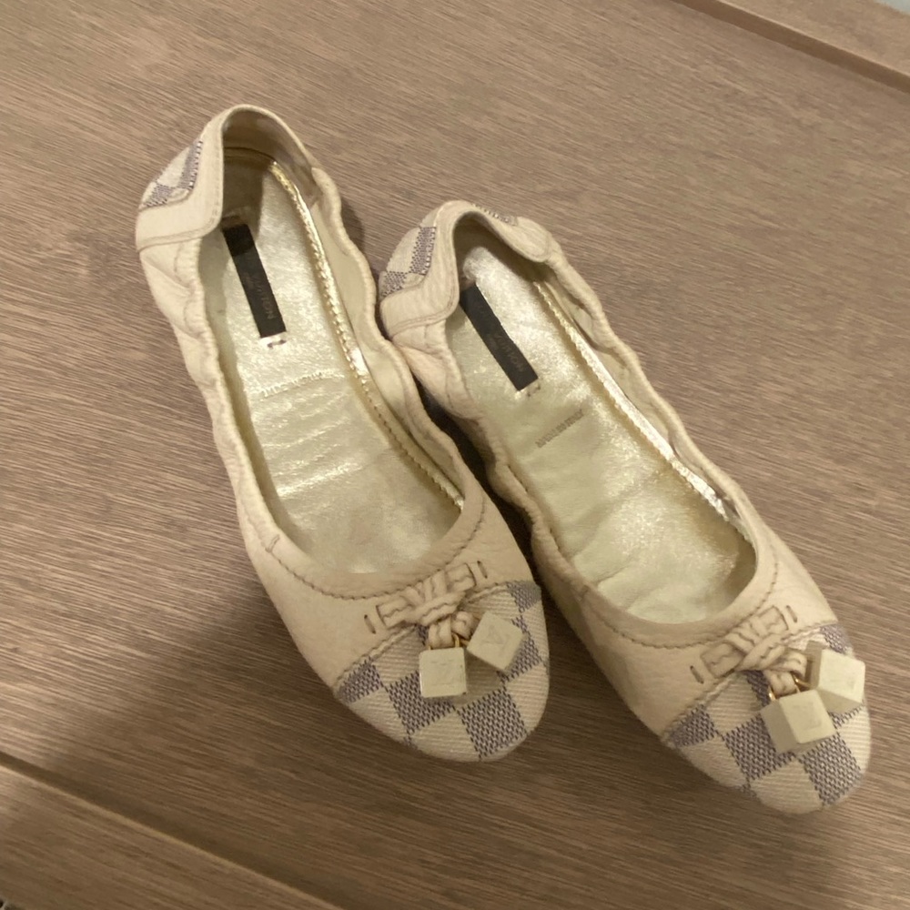 Louis Vuitton Ballet Flats